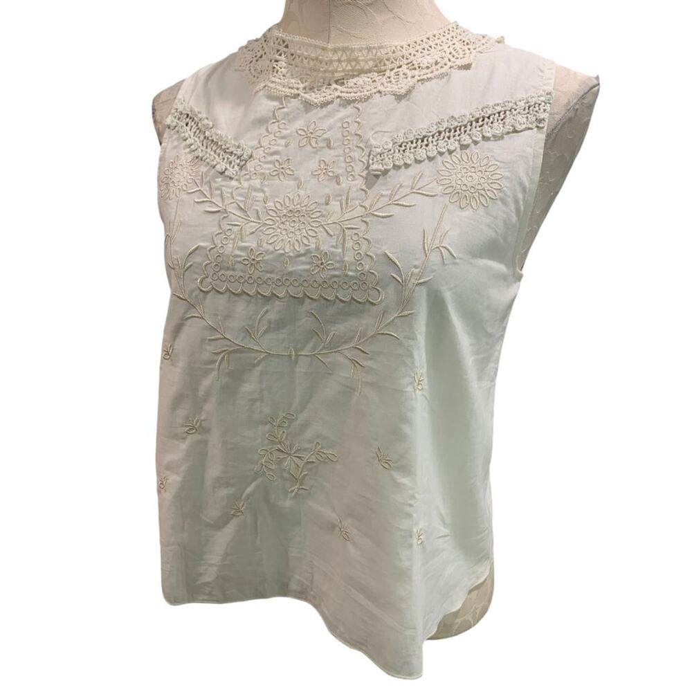 Small Ivory Womens Sleeveless Shirt Embroidery Lace Floral Feminine